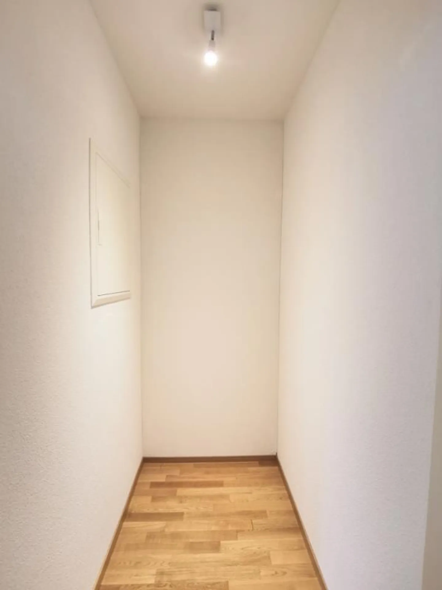 Modern apartment in a quiet location - Photo 8 of 11