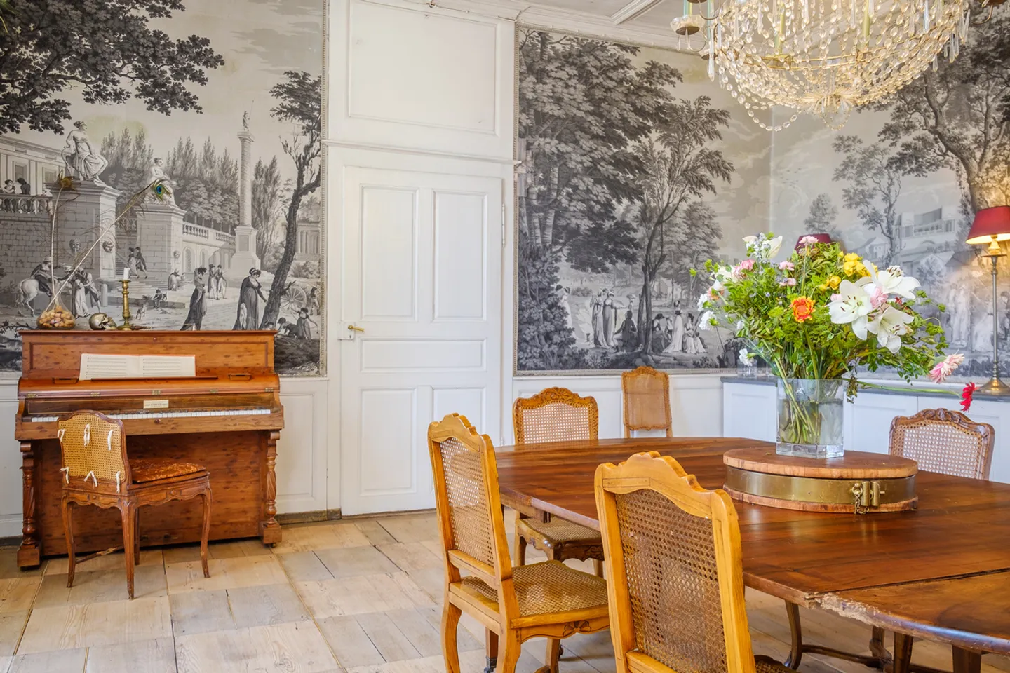 Château Historique avec Potentiel d'Agrandissement - Photo 11 sur 25