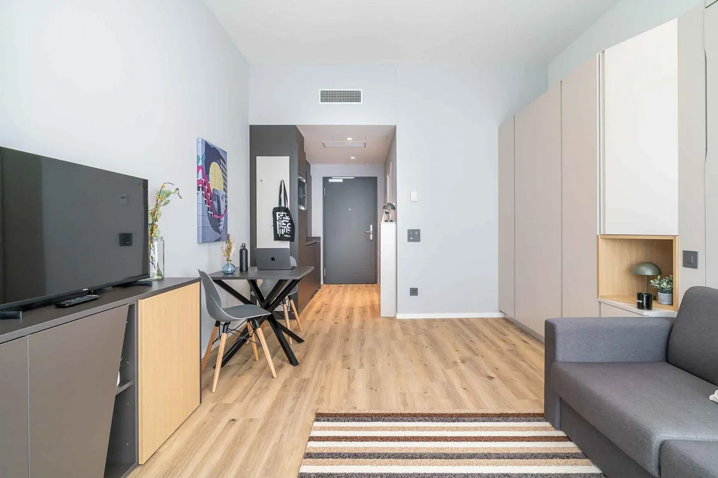 City Pop - Berna - Appartamenti arredati eleganti - Foto 1 di 9