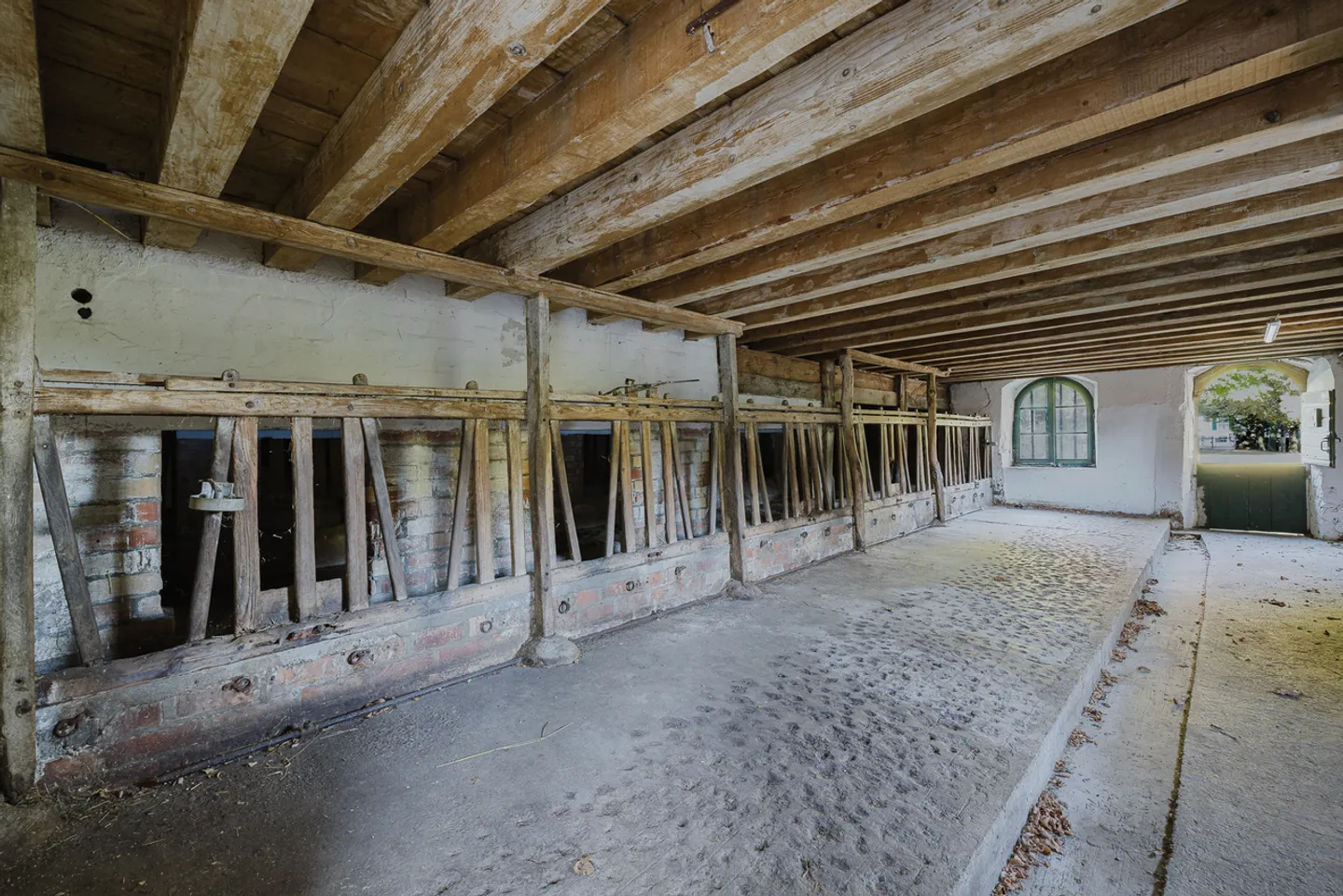 Château Historique avec Potentiel d'Agrandissement - Photo 24 sur 25