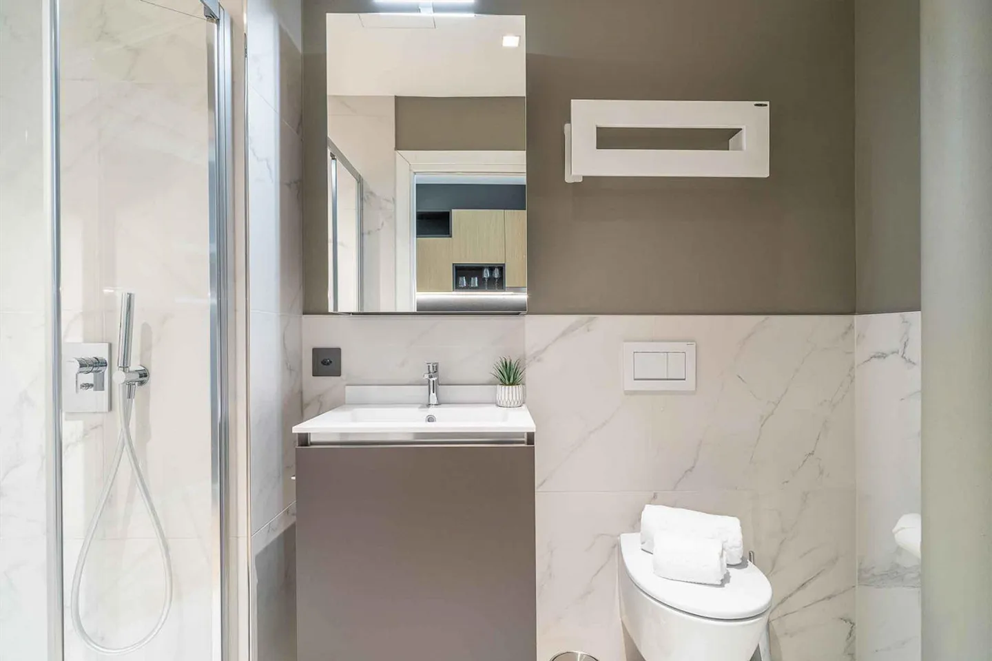 City Pop - Berna - Appartamenti arredati eleganti - Foto 5 di 9