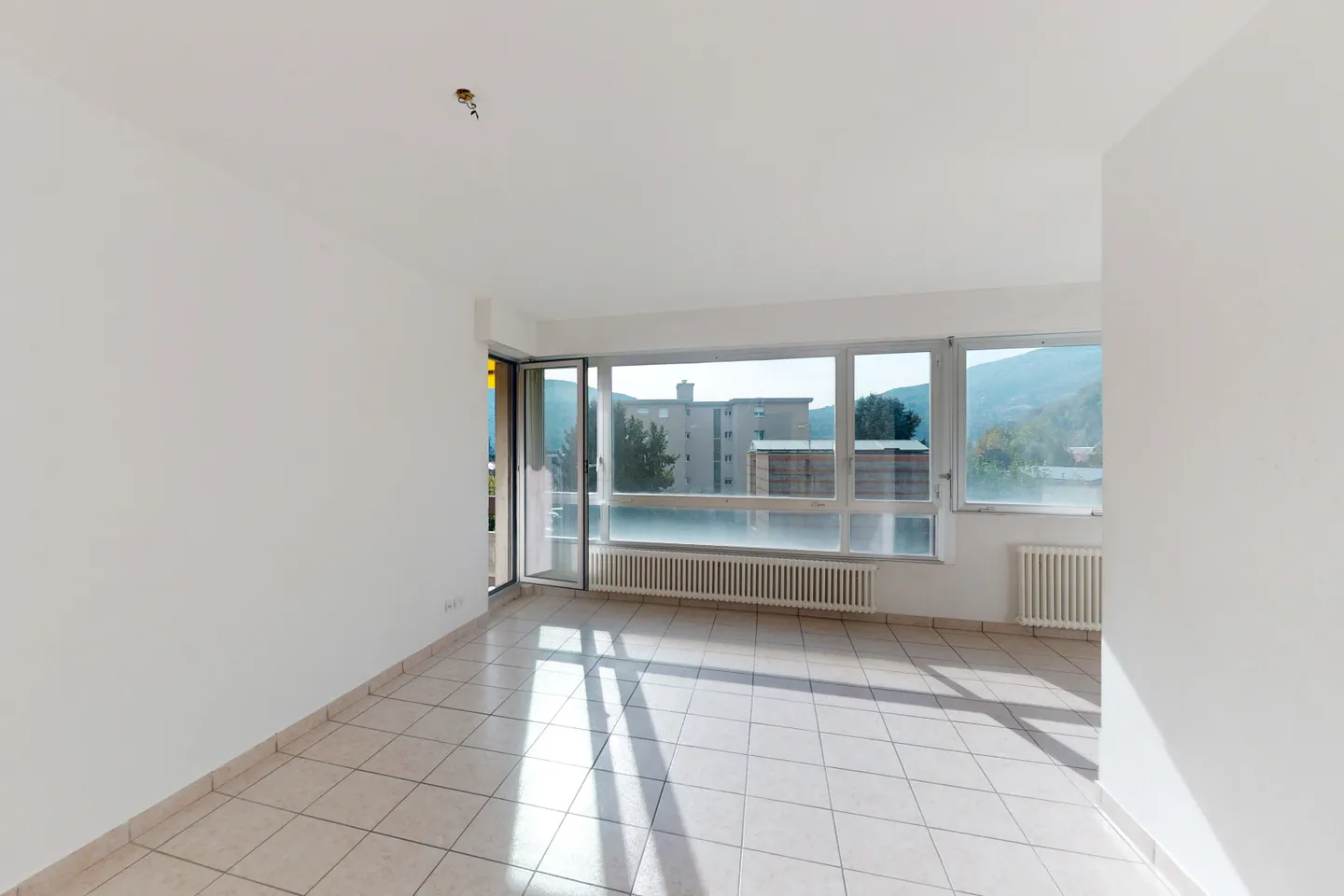Appartamento moderno di 4,5 stanze, a due passi dal lago - Foto 3 di 8