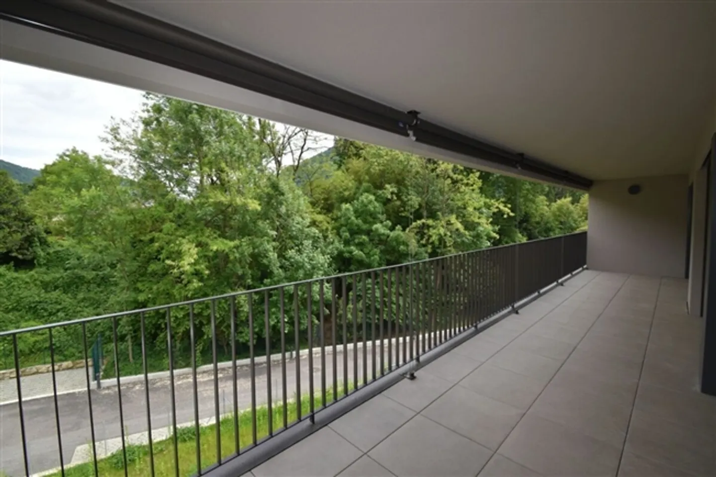 MONTEGGIO 3.5 | Loyer 1'400 | Dépenses 180 | Parking 100 - Photo 1 sur 11