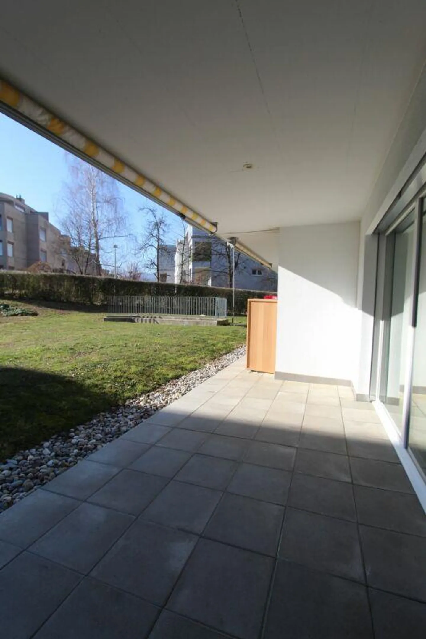 Bell'appartamento con area giardino - Foto 9 di 9