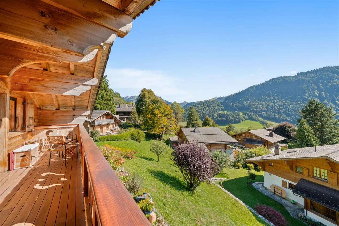 Chalet tradizionale con vista mozzafiato a Rossinière - Foto 11 di 12