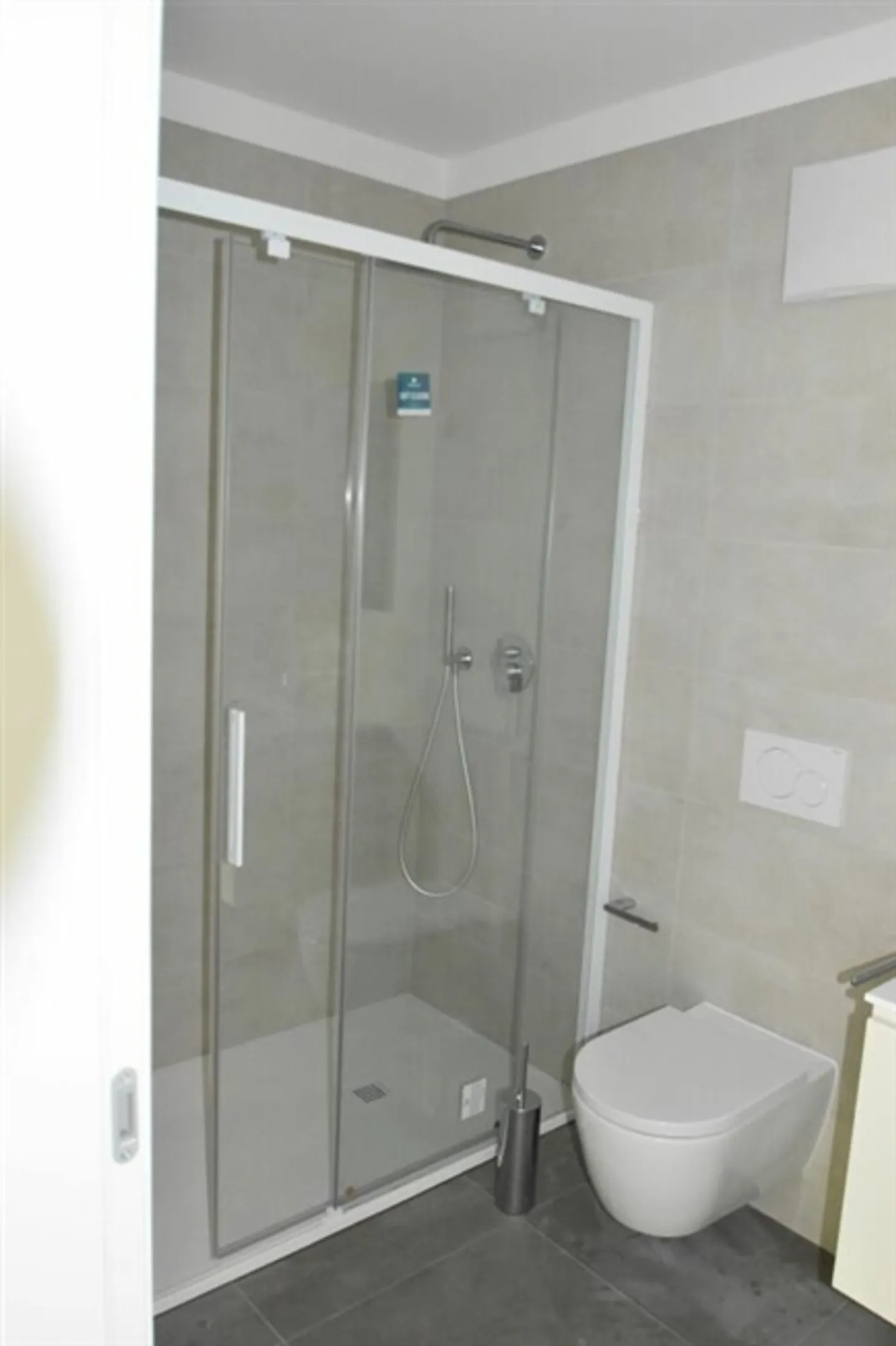 MONTEGGIO 3.5 | Loyer 1'400 | Dépenses 180 | Parking 100 - Photo 6 sur 11