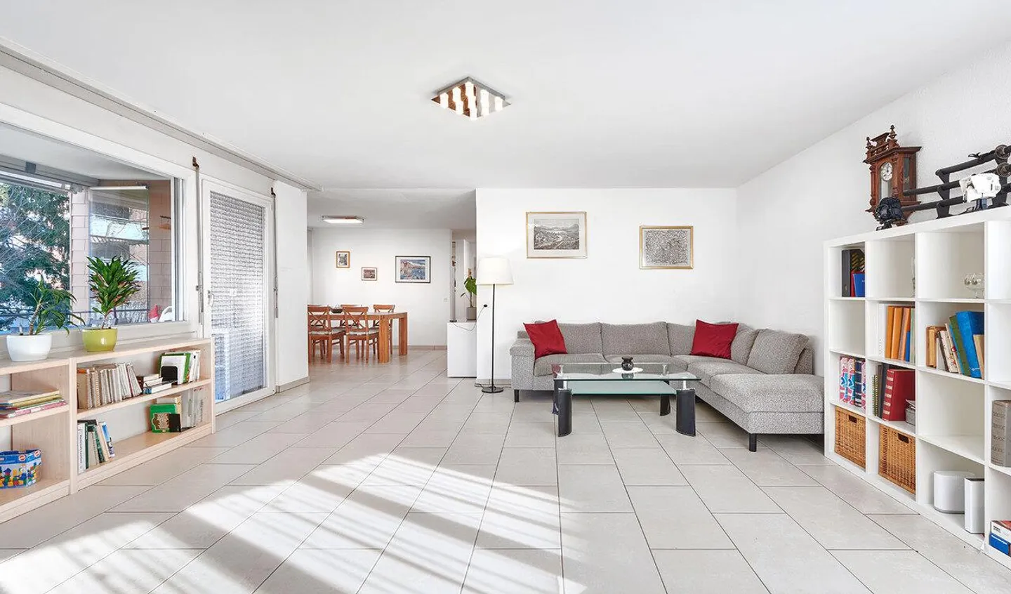 Vivre où la vie quotidienne est facile – Appartement de 4,5 pièces à Horw - Photo 1 sur 8