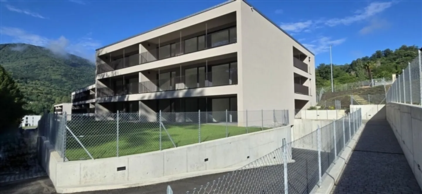 MONTEGGIO 3.5 | Loyer 1'400 | Dépenses 180 | Parking 100 - Photo 8 sur 11