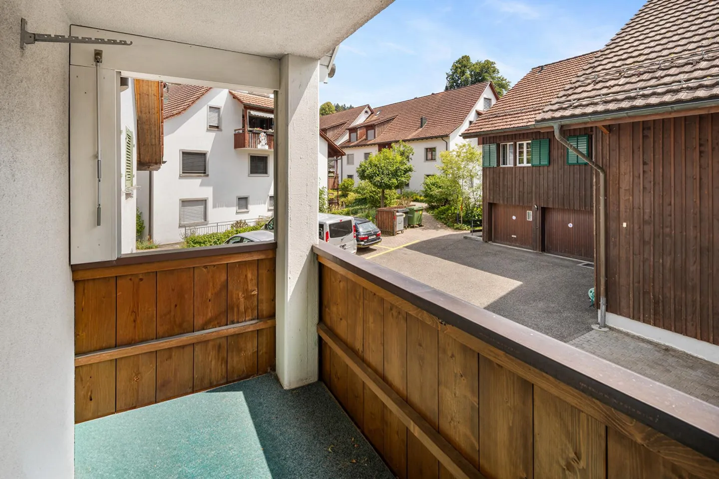 ECKHAUS MIT VIEL PLATZ, GARTEN UND DREI STELLPLÄTZEN - Foto 8 di 32
