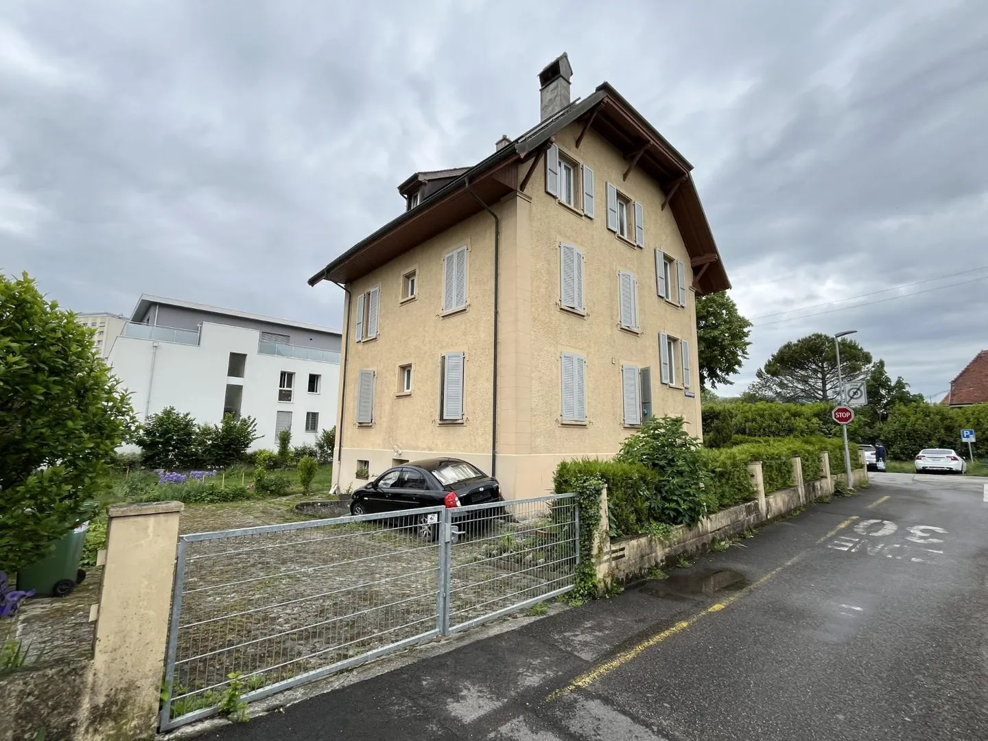 Wohngebäude - Foto 3 von 8