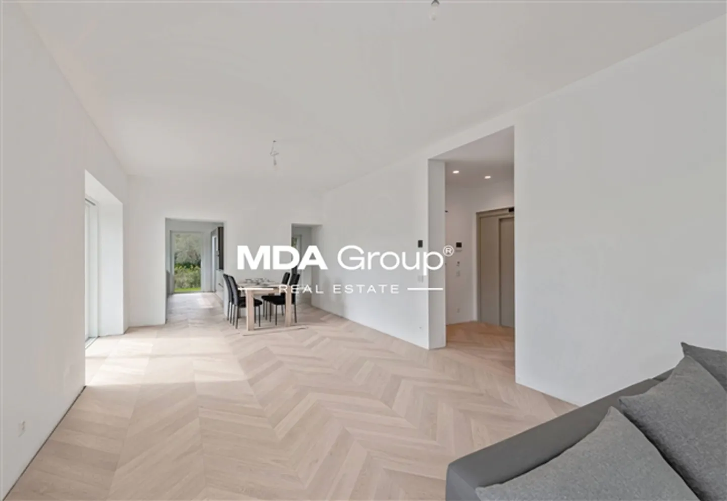 7 Room apartment - Photo 5 of 20