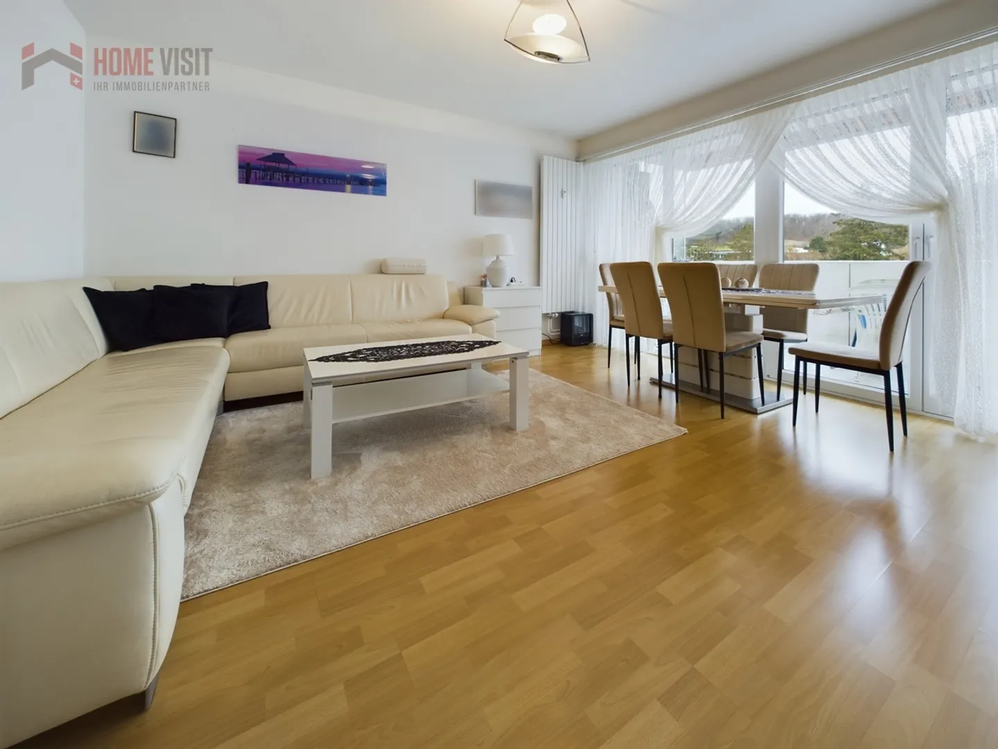 Appartement lumineux avec balcon - Photo 2 sur 8