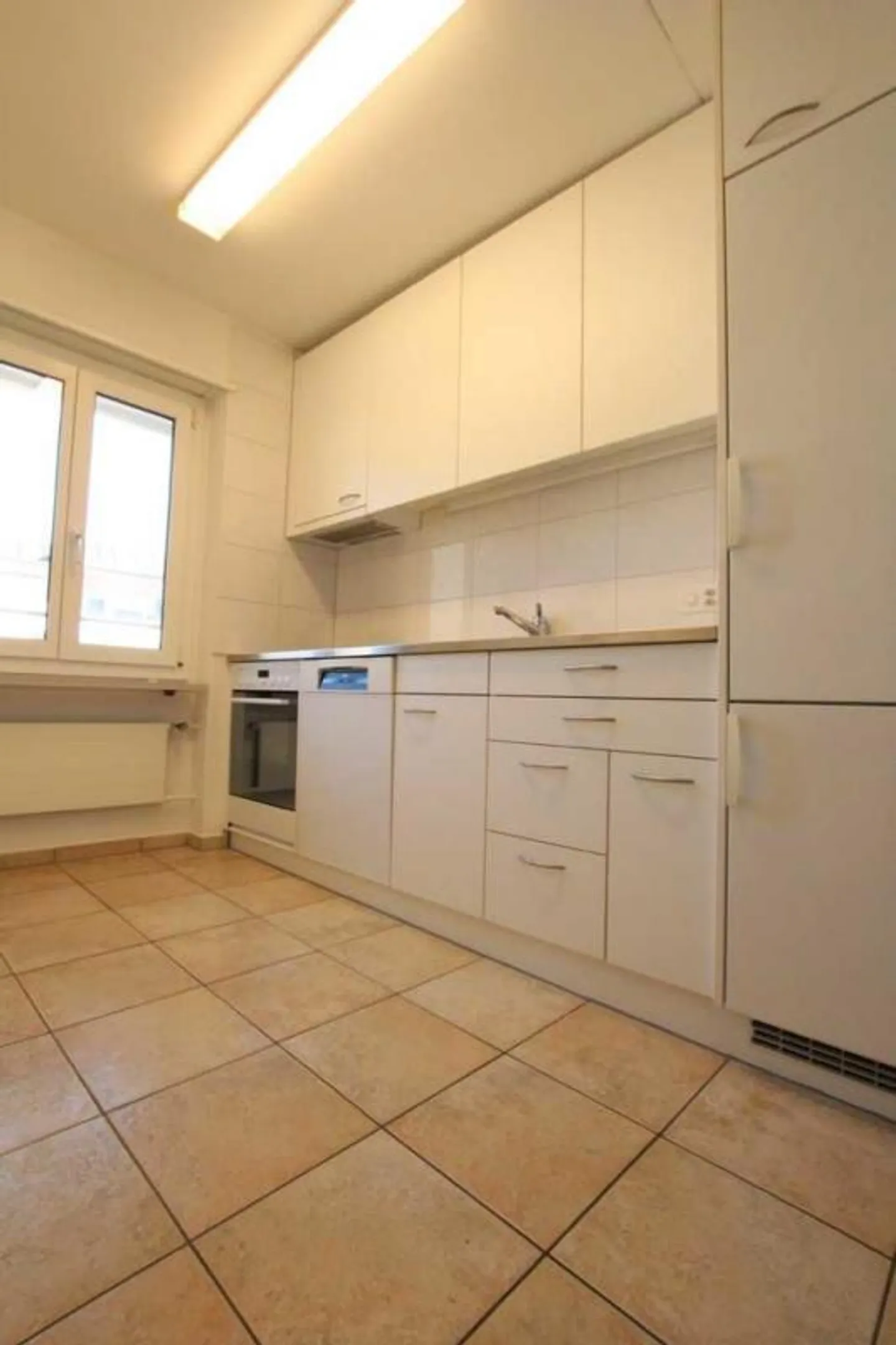 Living in a Quiet Location in Brunnen - Photo 7 of 11