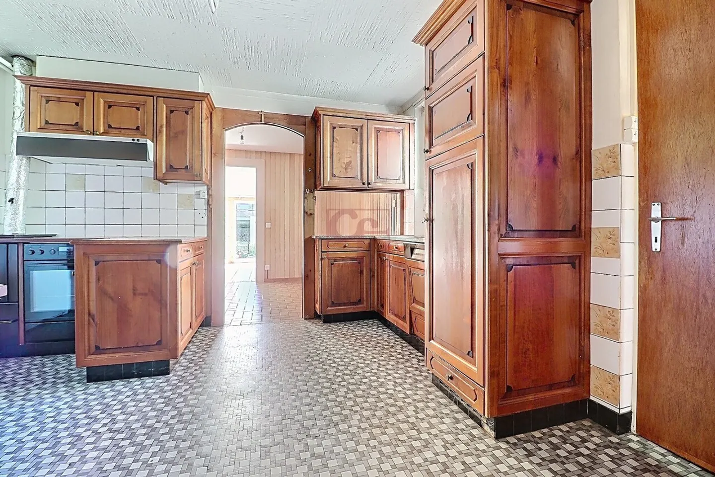 Familienhaus im Herzen des Dorfes, bestehend aus 2 Wohnungen - Foto 20 von 27