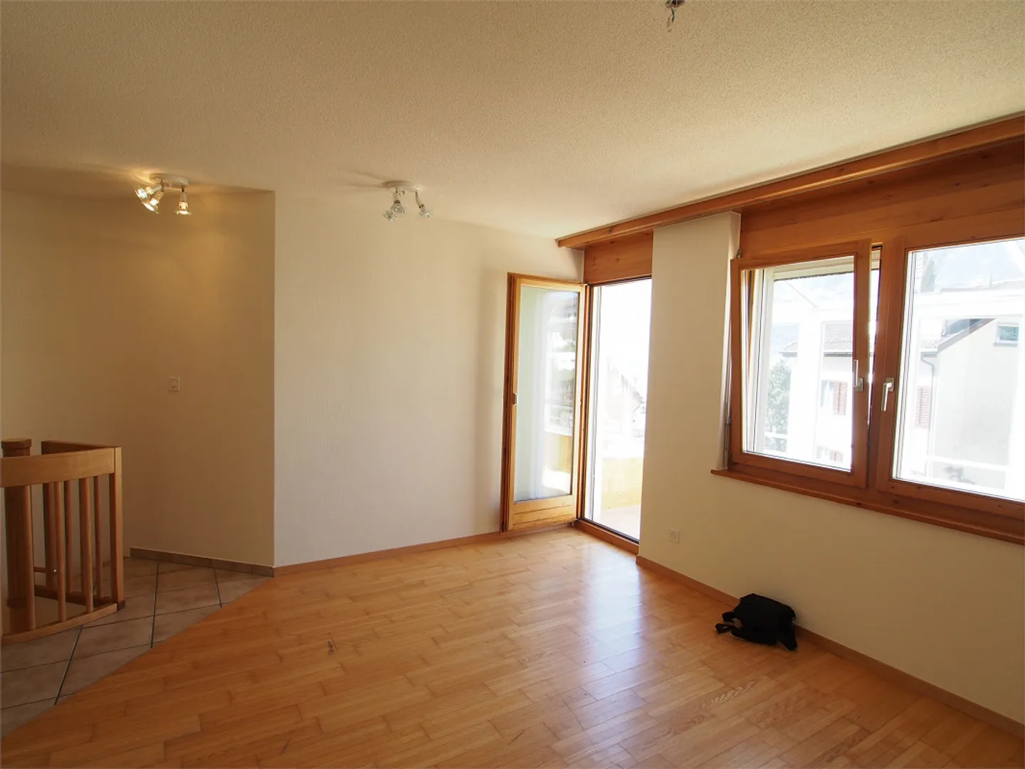 2.5-Zimmer-Maisonette-Wohnung mit Wintergarten und Sitzplatz - Foto 2 von 9