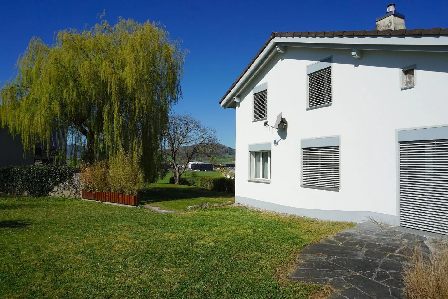 ARI-258 - Detached house with 6.5 rooms on a plot of 1,572 m2 - Photo 3 of 13