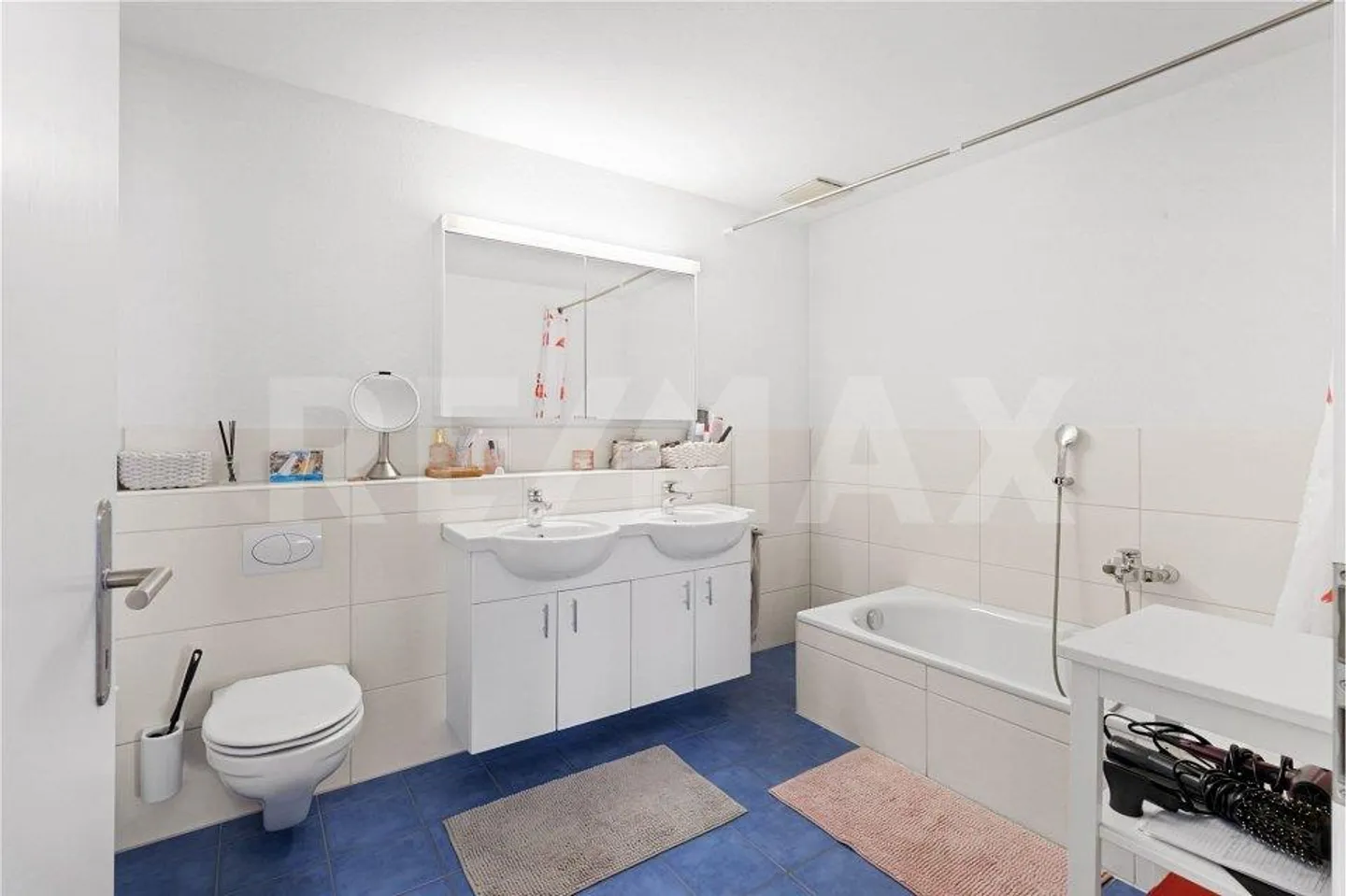 Grosszügige 3½ – 4½-Zimmer Wohnung im Erdgeschoss mit Ausbaupotenzial - Photo 4 of 13