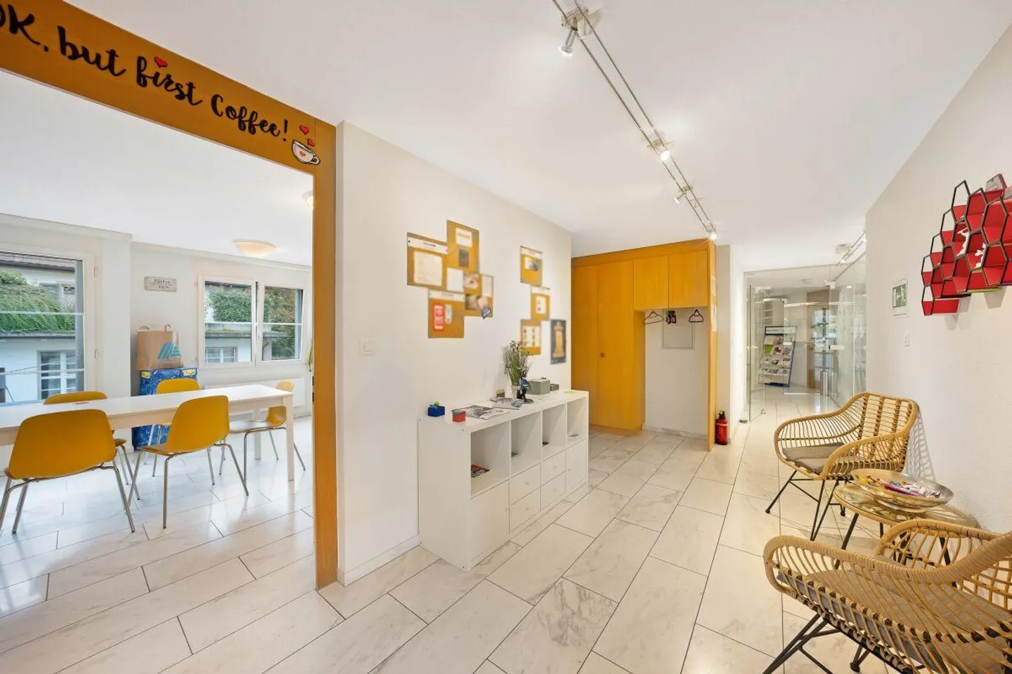 Bureau, salles de formation et/ou de pratique - Photo 3 sur 9