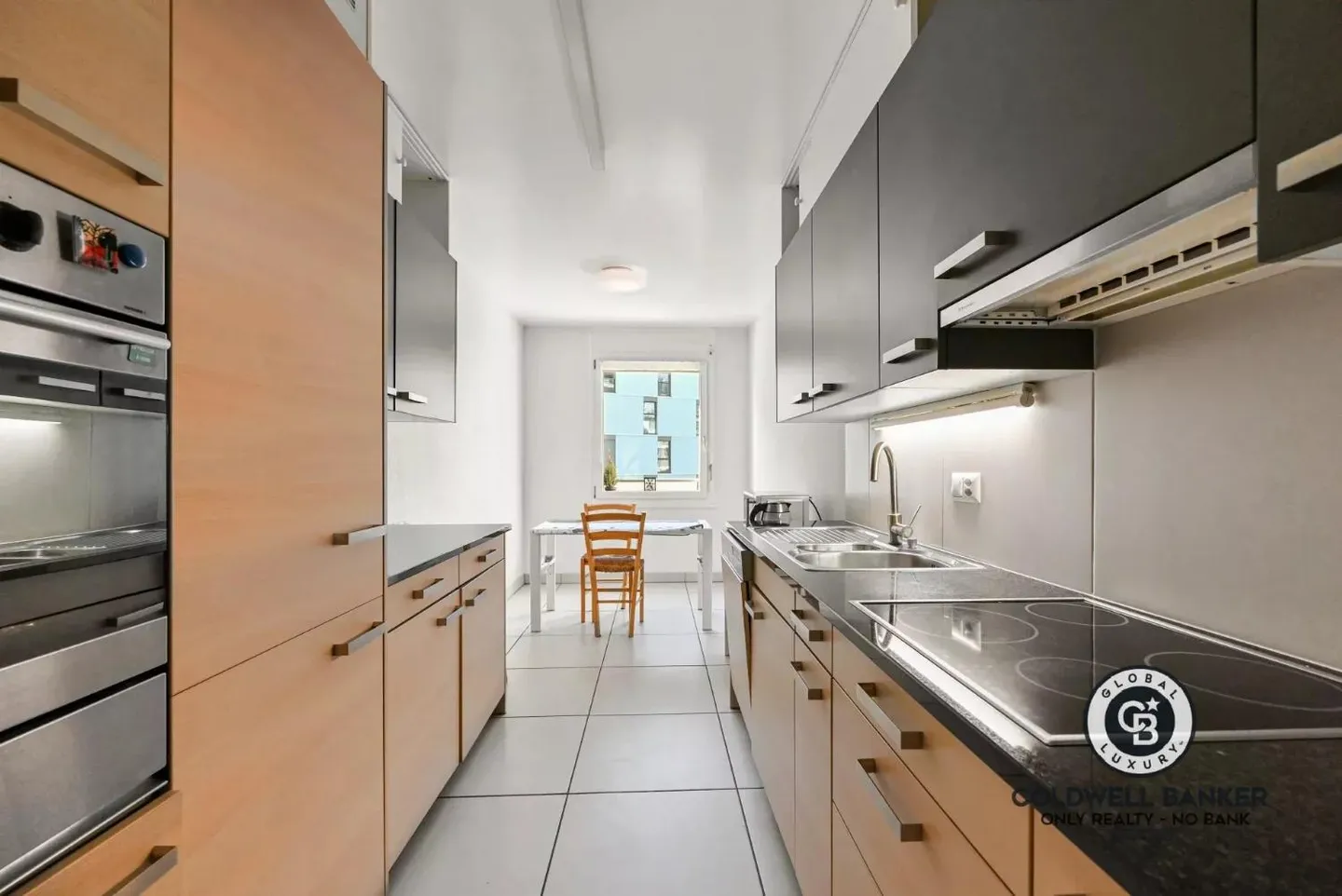 Appartamento spazioso con grande balcone - Foto 1 di 8