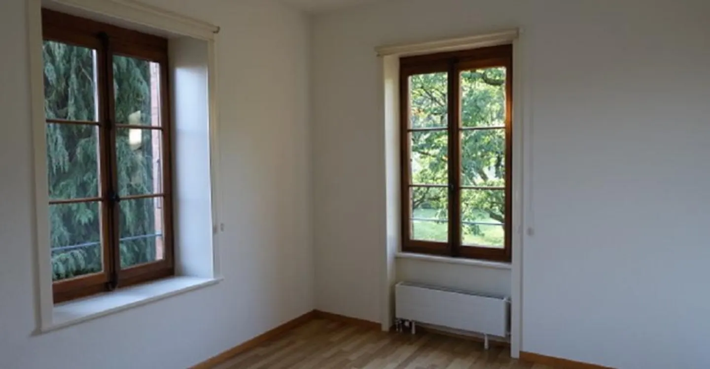 Bright 3.5-room apartment with lake view - Photo 7 of 8
