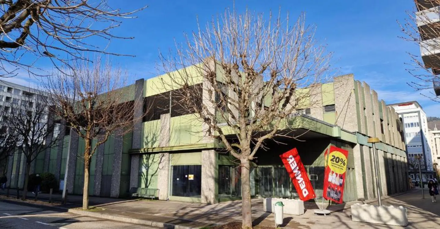 Spazio commerciale ex. Pizzeria in affitto - Foto 1 di 5