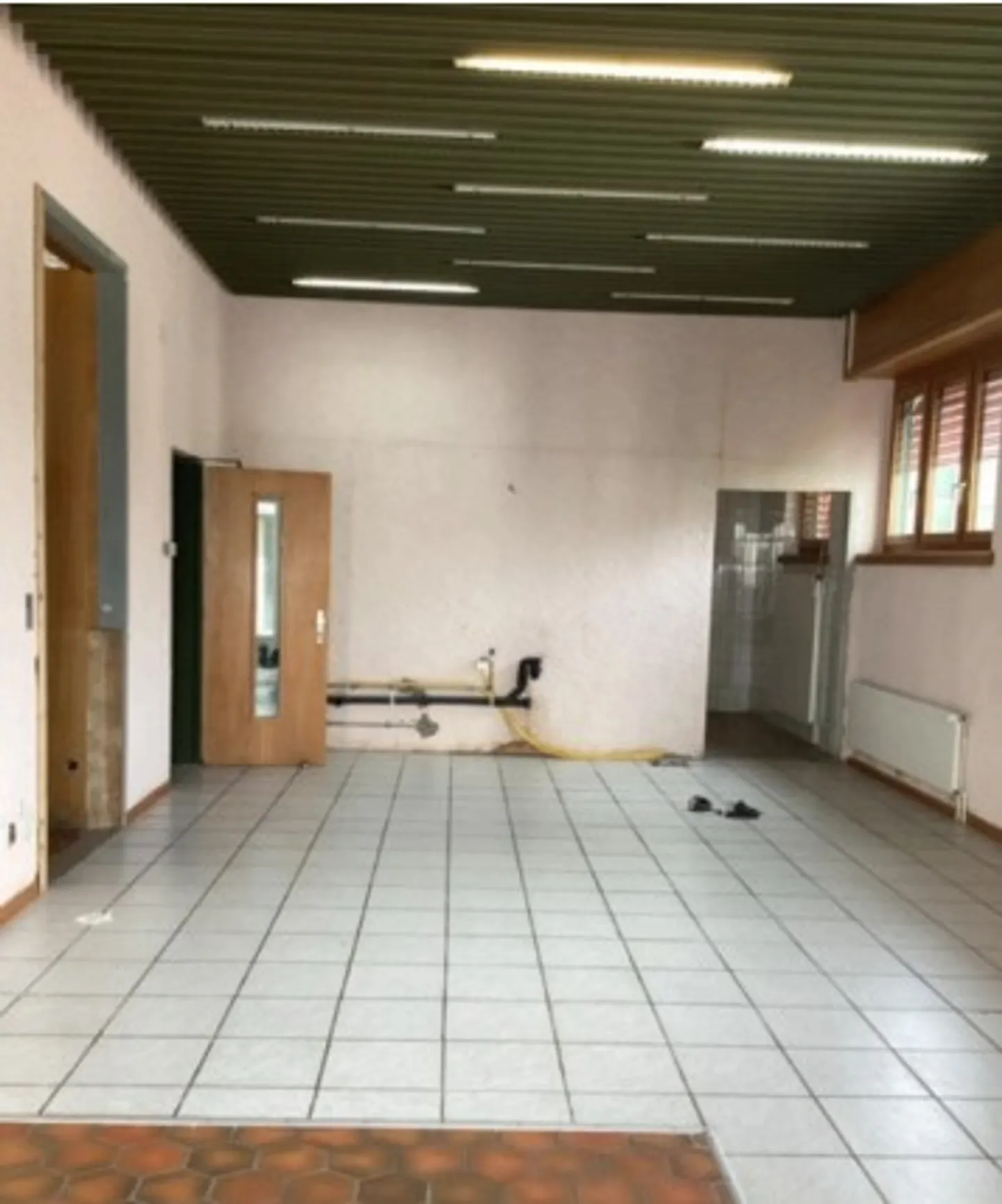 Spazio commerciale ex. Pizzeria in affitto - Foto 3 di 5