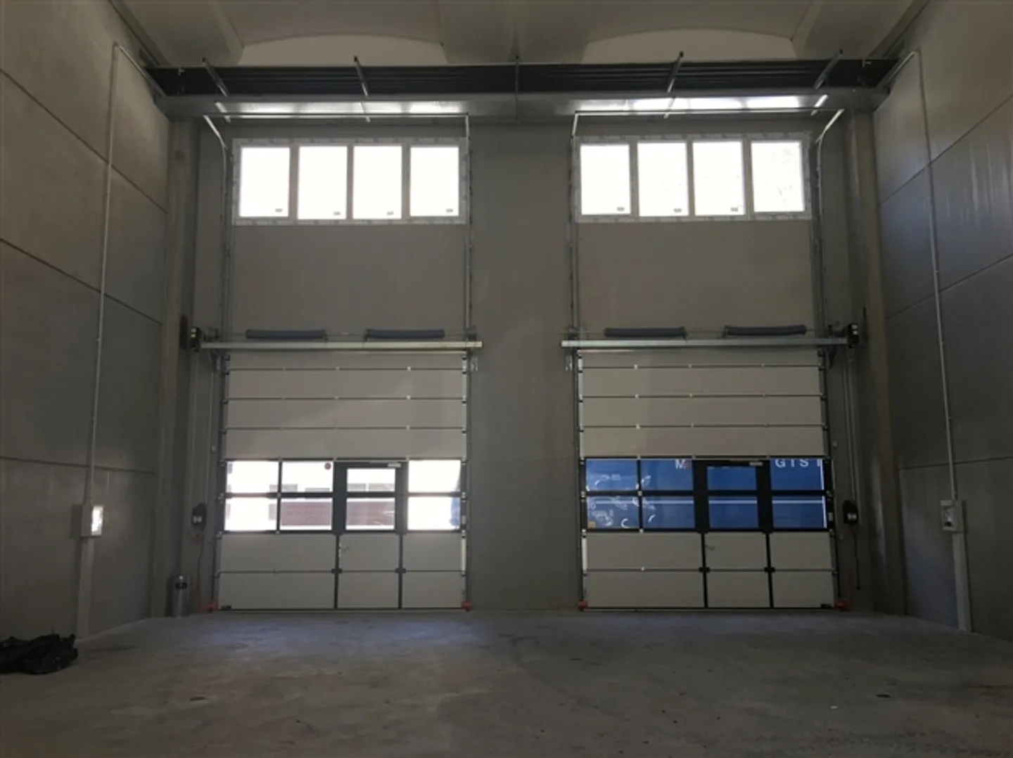 AVEGNO, Nous louons des halls industriels au Centro Punto Valle - Photo 4 sur 5