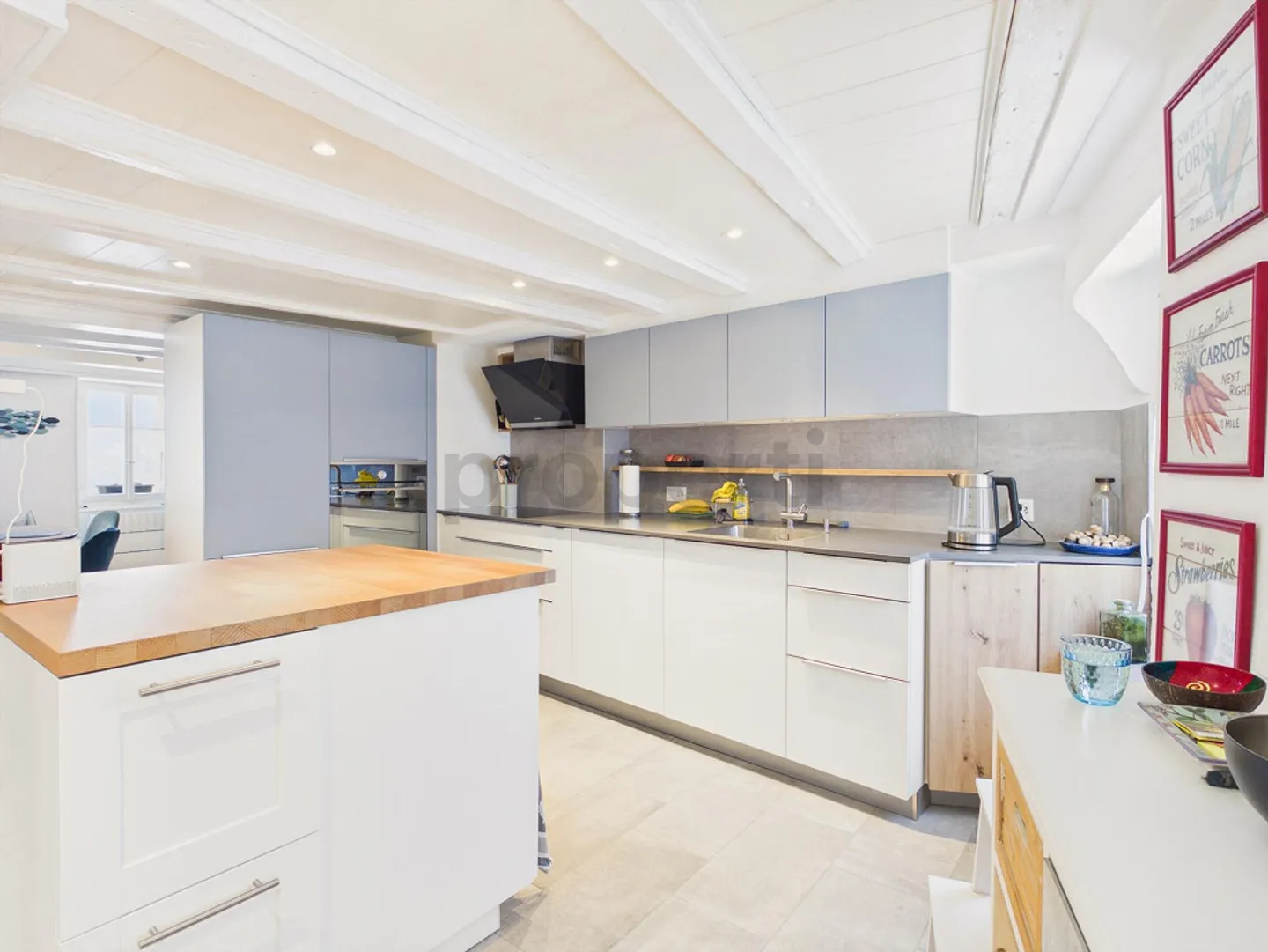 Casa elegantemente ristrutturata nel cuore di Aubonne - Foto 4 di 13