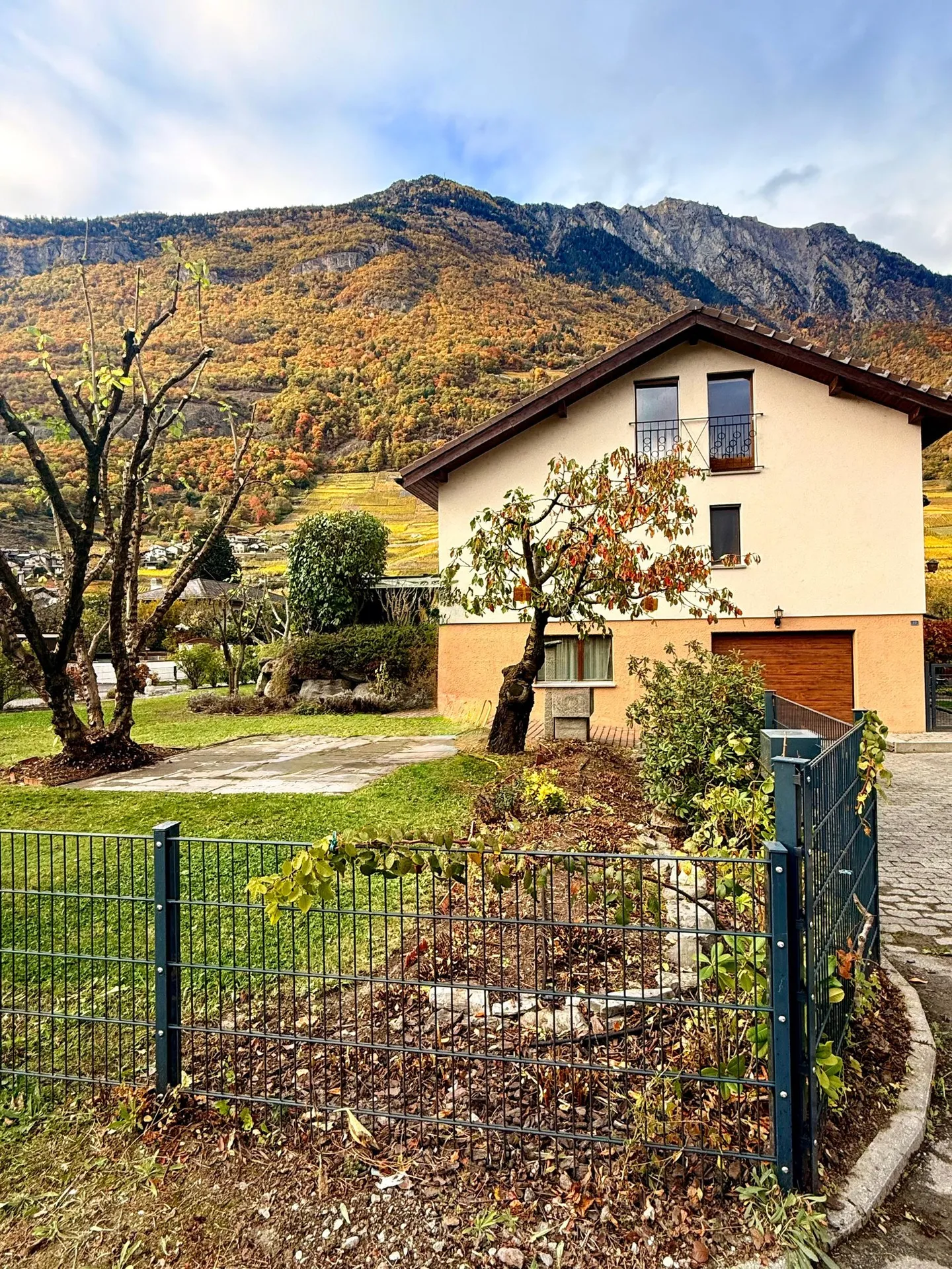 Großartige renovierte Villa mit Grundstück in FULLY - Foto 2 von 25