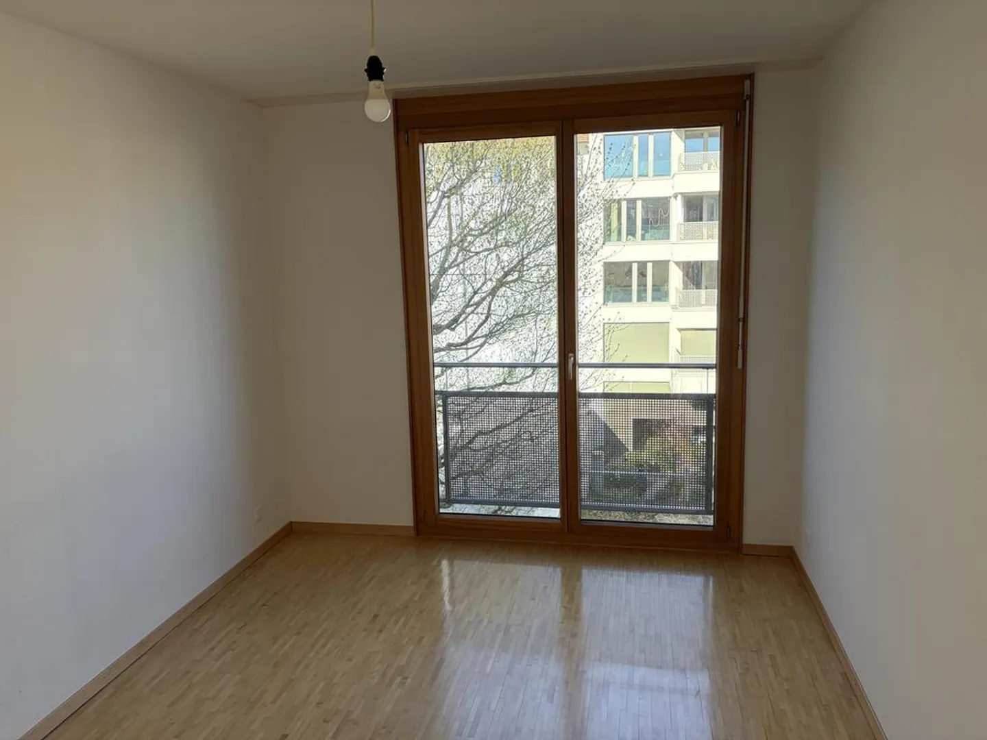Bright and quiet 3.5-room apartment with balcony - Photo 4 of 8