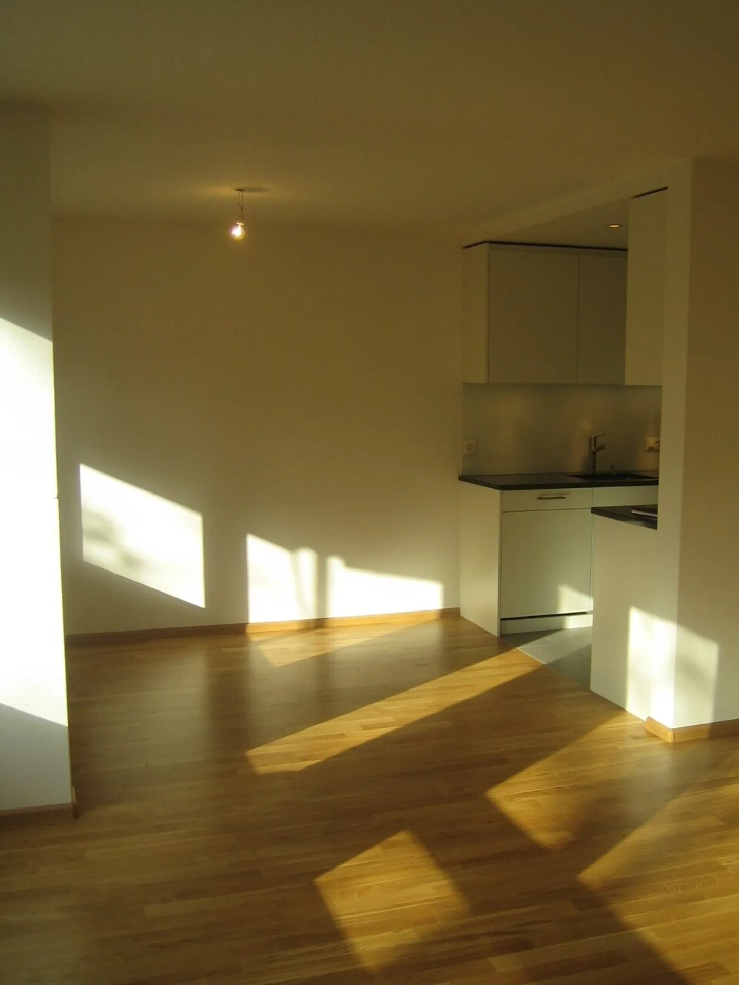 Appartamento in affitto - Foto 4 di 12