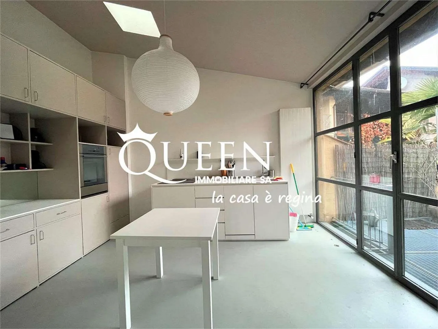 Arzo: charming house with two apartments, 6.5 rooms, 196 sqm, in the n - Photo 8 of 13