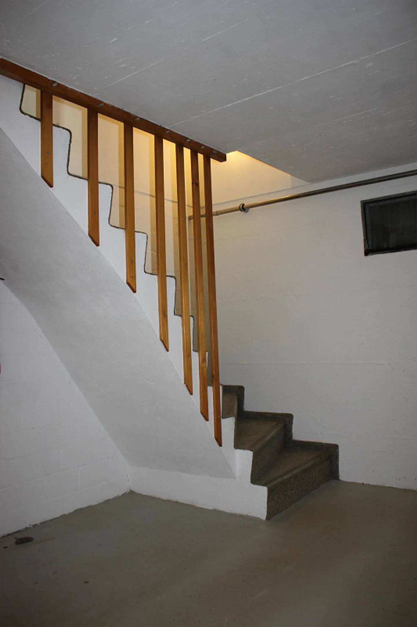 Charmante maison individuelle de 5,5 pièces avec vue unique sur les montagnes enneigées - Photo 20 sur 26