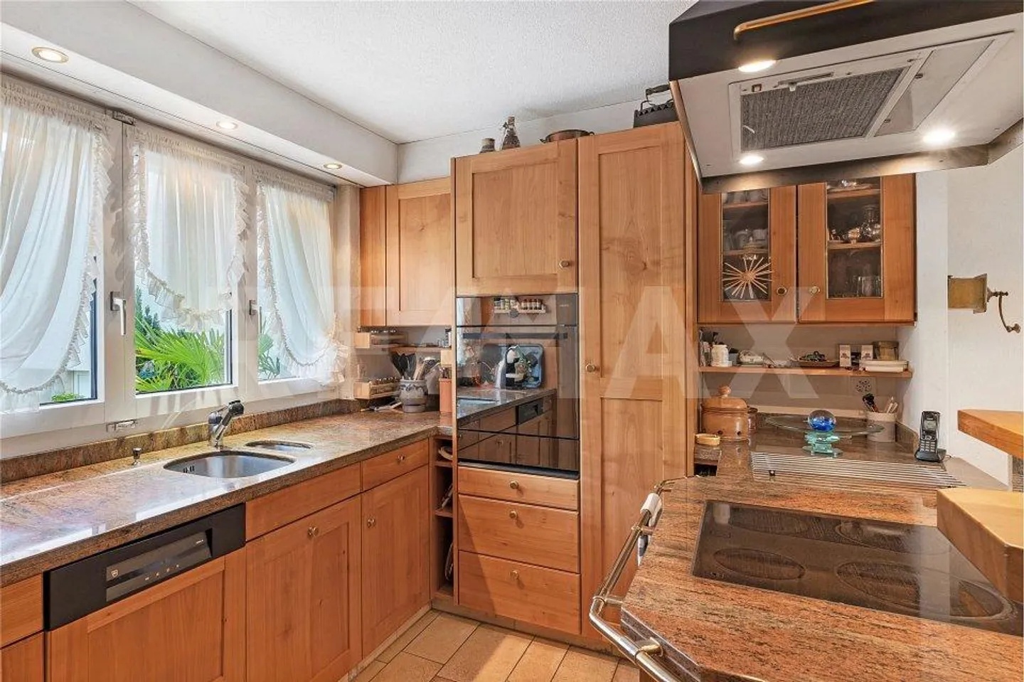 5½ Zimmer Mittelhaus mit Potential – Ihr neues Zuhause erwartet Sie - Foto 2 von 13