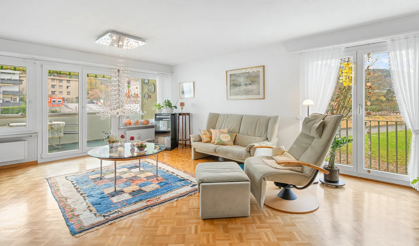 Investimento nel tuo futuro - Posizione adatta alle famiglie a Ebikon - Foto 1 di 7