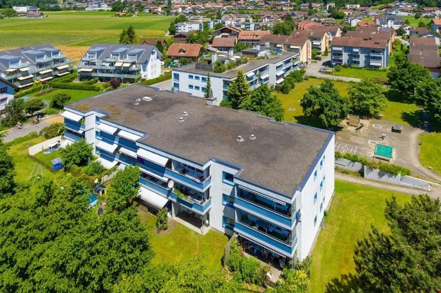 Luminoso appartamento di 3½ locali nell'Oberland bernese, centrale e vicino alla natura - Foto 1 di 9