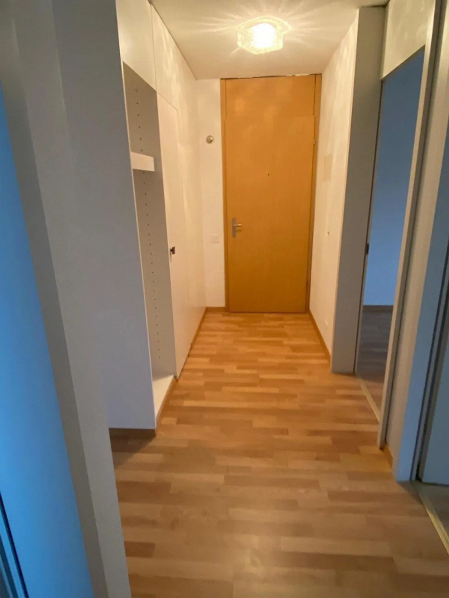 Luminoso appartamento di 3½ locali nell'Oberland bernese, centrale e vicino alla natura - Foto 2 di 9