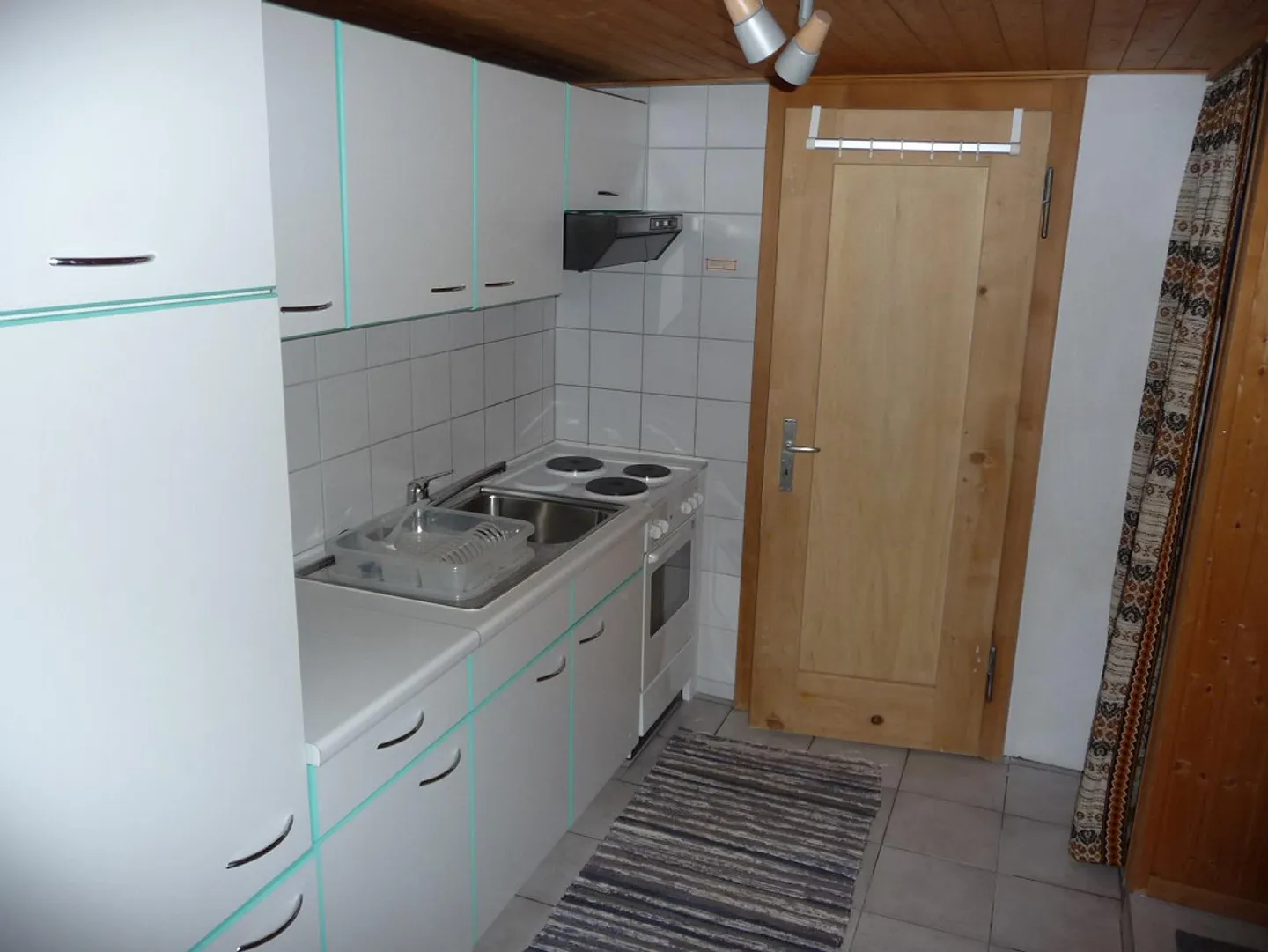 Belle appartement 1.5 pièces entièrement meublé, incluant 1 place de parking extérieur - Photo 5 sur 7