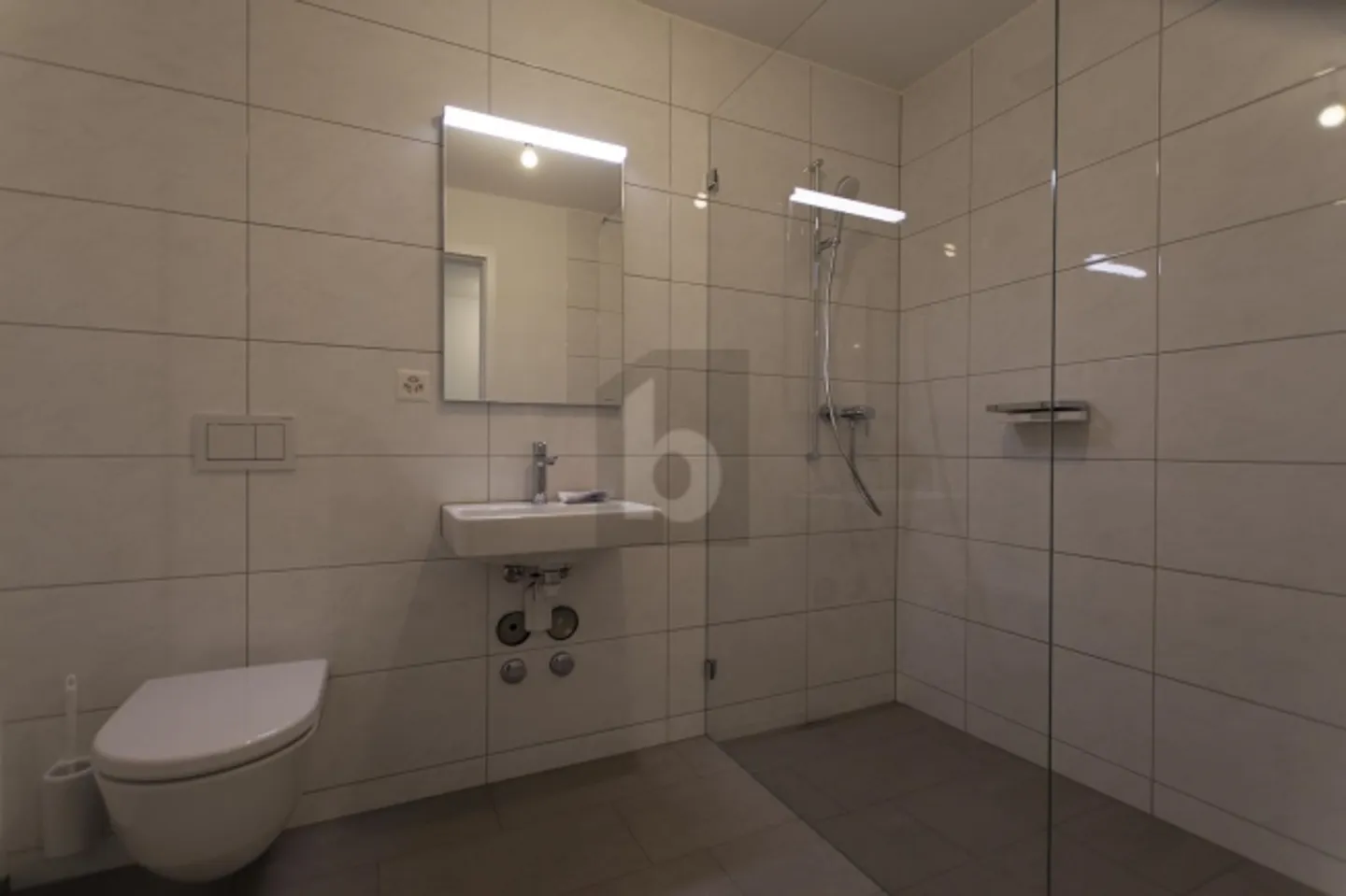 MODERN, HELL FÜR FAMILIEN & EXPATS - Foto 4 di 6