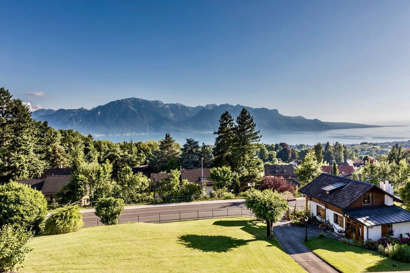 2 Immobilien, darunter ein luxuriöses Chalet mit Panoramablick - Foto 12 von 13