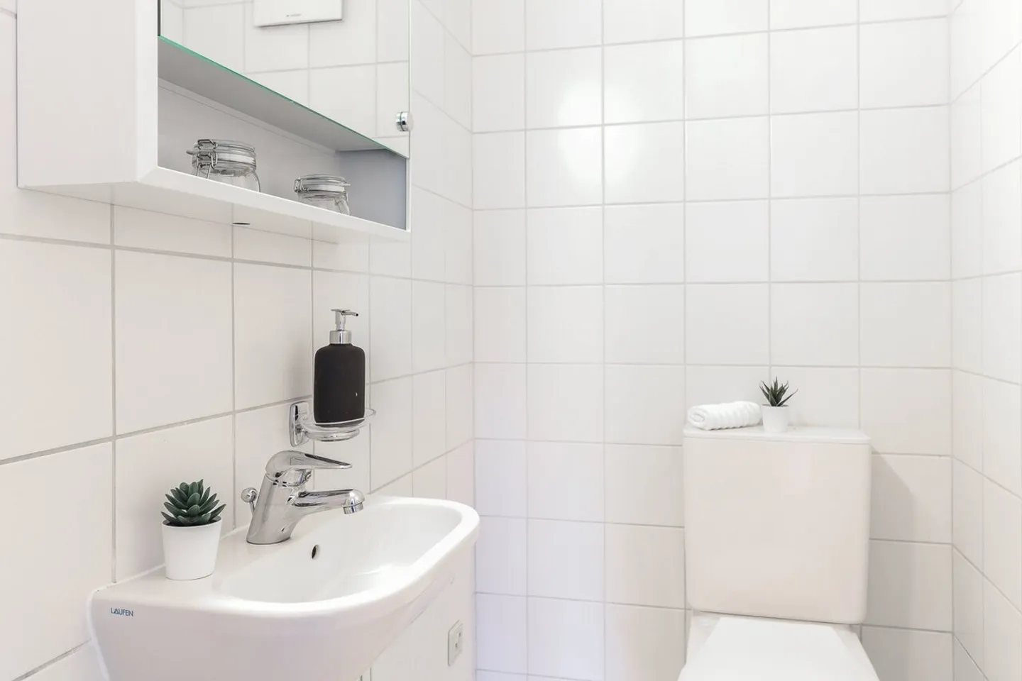Appartement calme de 4,5 pièces de 97 m² au dernier étage du 2ème étage - Photo 3 sur 12