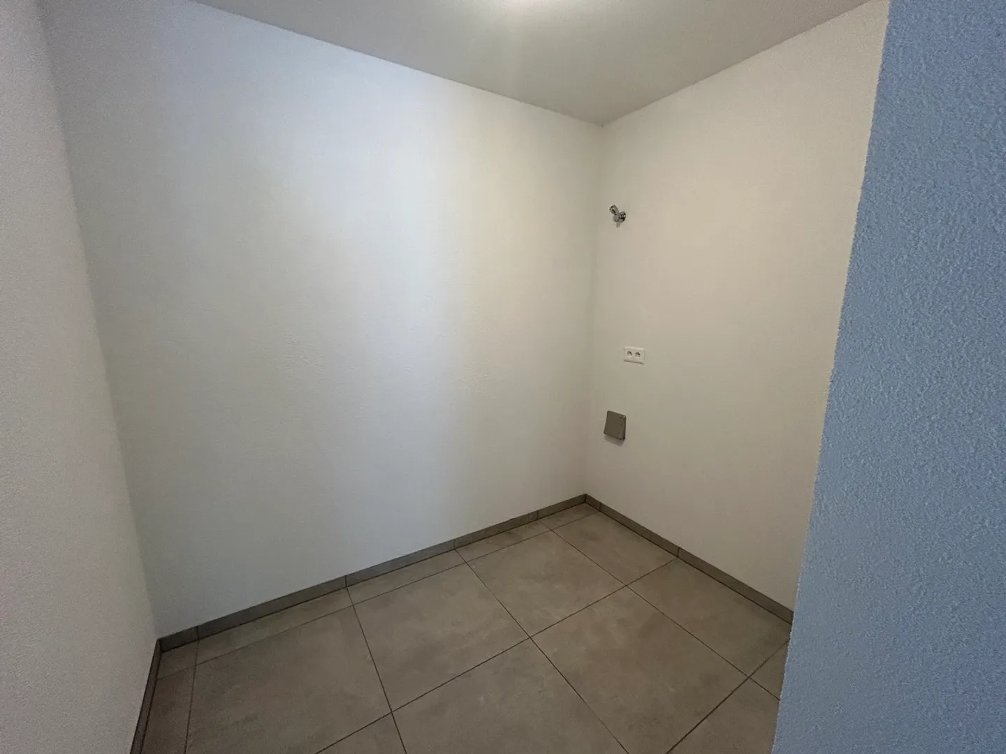 Neubau 4,5-Zimmer-Wohnung mit Garten - Foto 8 von 8