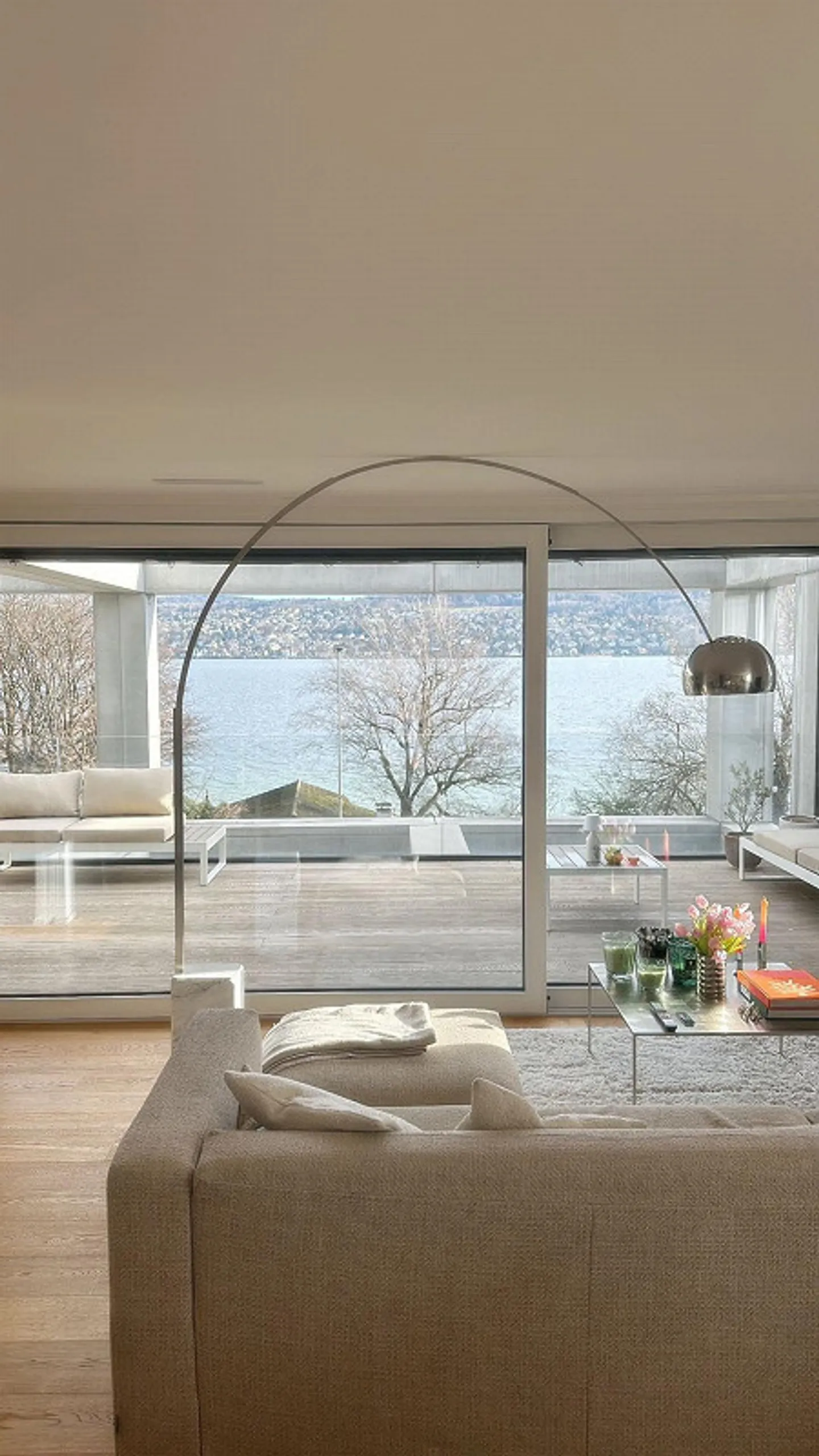 Sous-location extraordinaire à court terme avec vue sur le lac à Kilchberg - Photo 1 sur 7