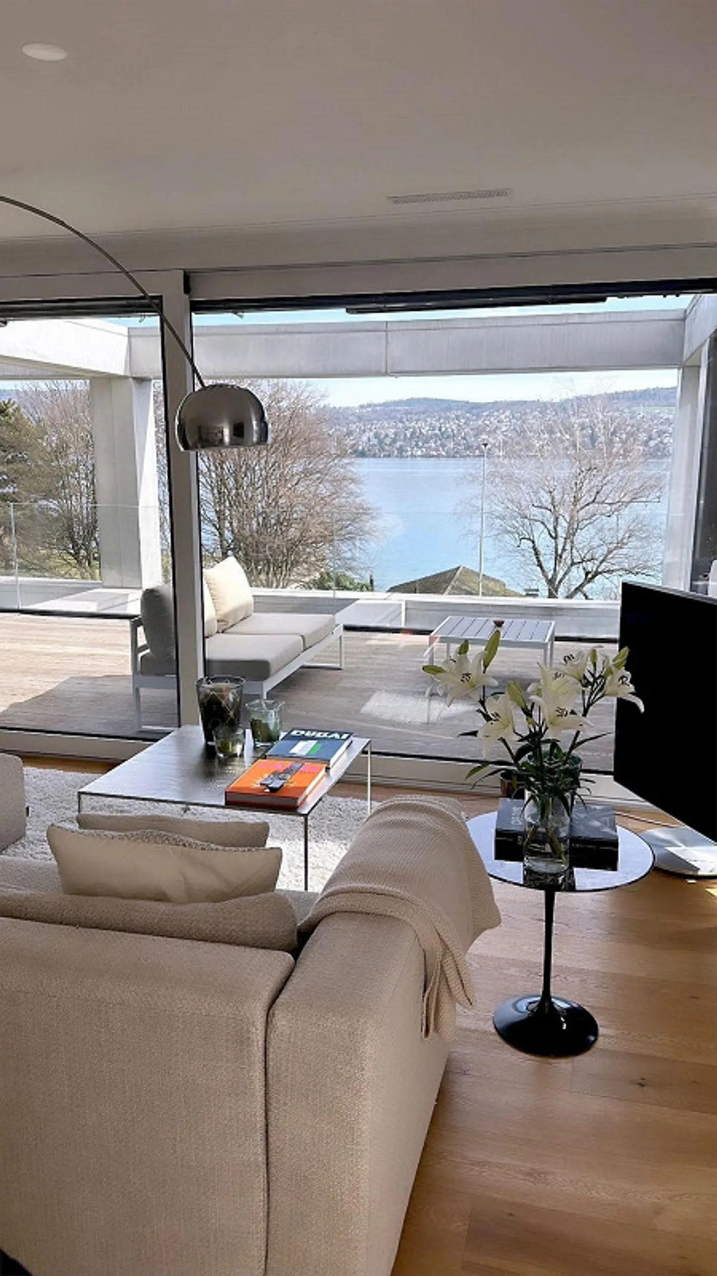 Sous-location extraordinaire à court terme avec vue sur le lac à Kilchberg - Photo 2 sur 7