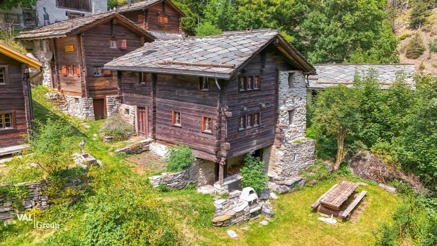 Collector's Item - A Piece of History in the Heart of Valais Nature - Photo 15 of 22