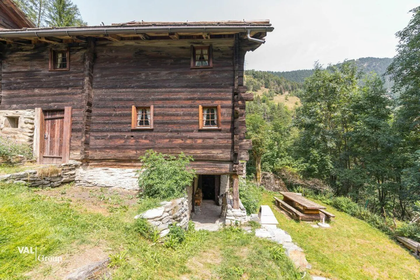 Collector's Item - A Piece of History in the Heart of Valais Nature - Photo 16 of 22