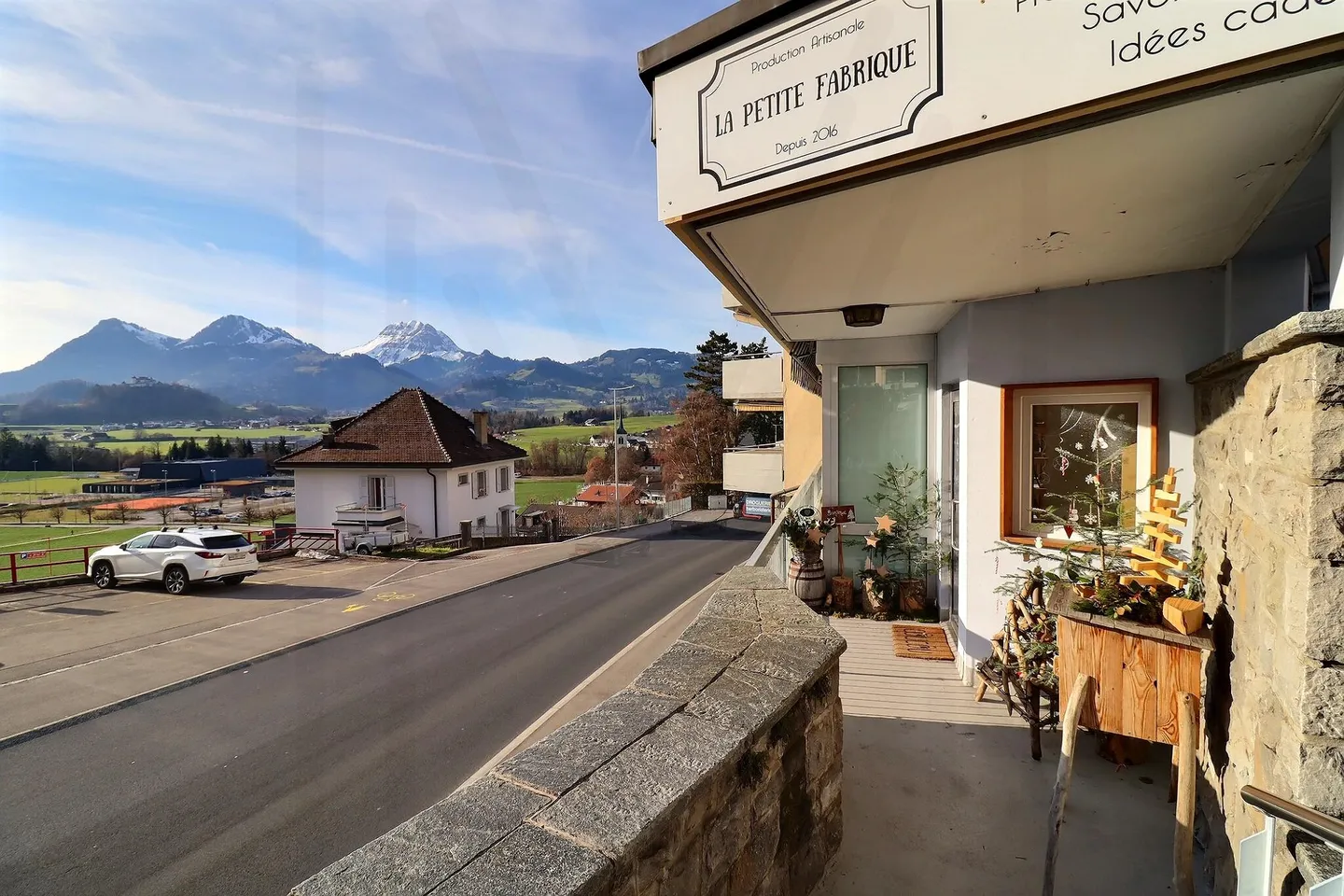 A louer - superbe local commercial - Photo 1 sur 5