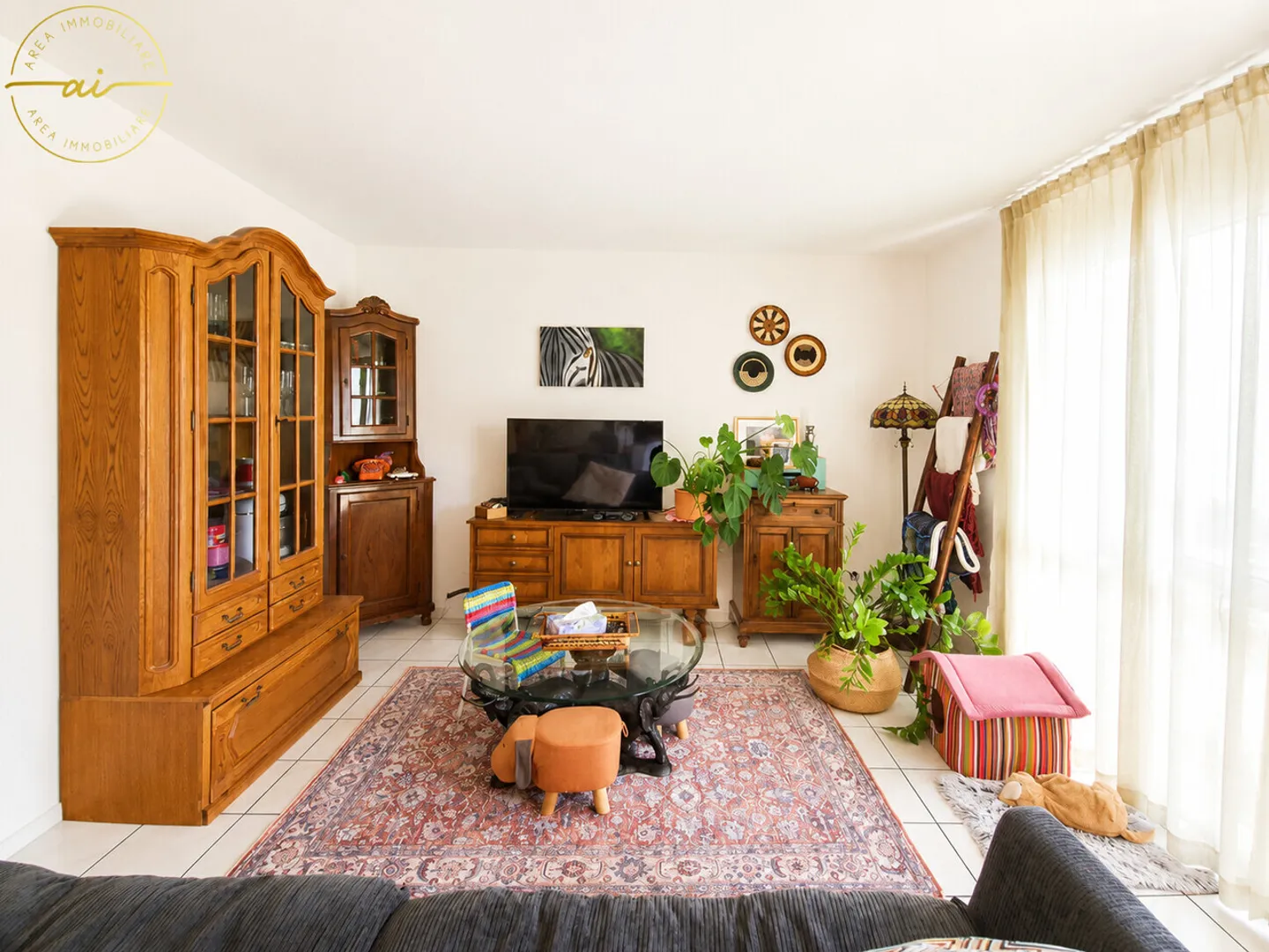 Appartamento spazioso con balcone - Foto 5 di 12
