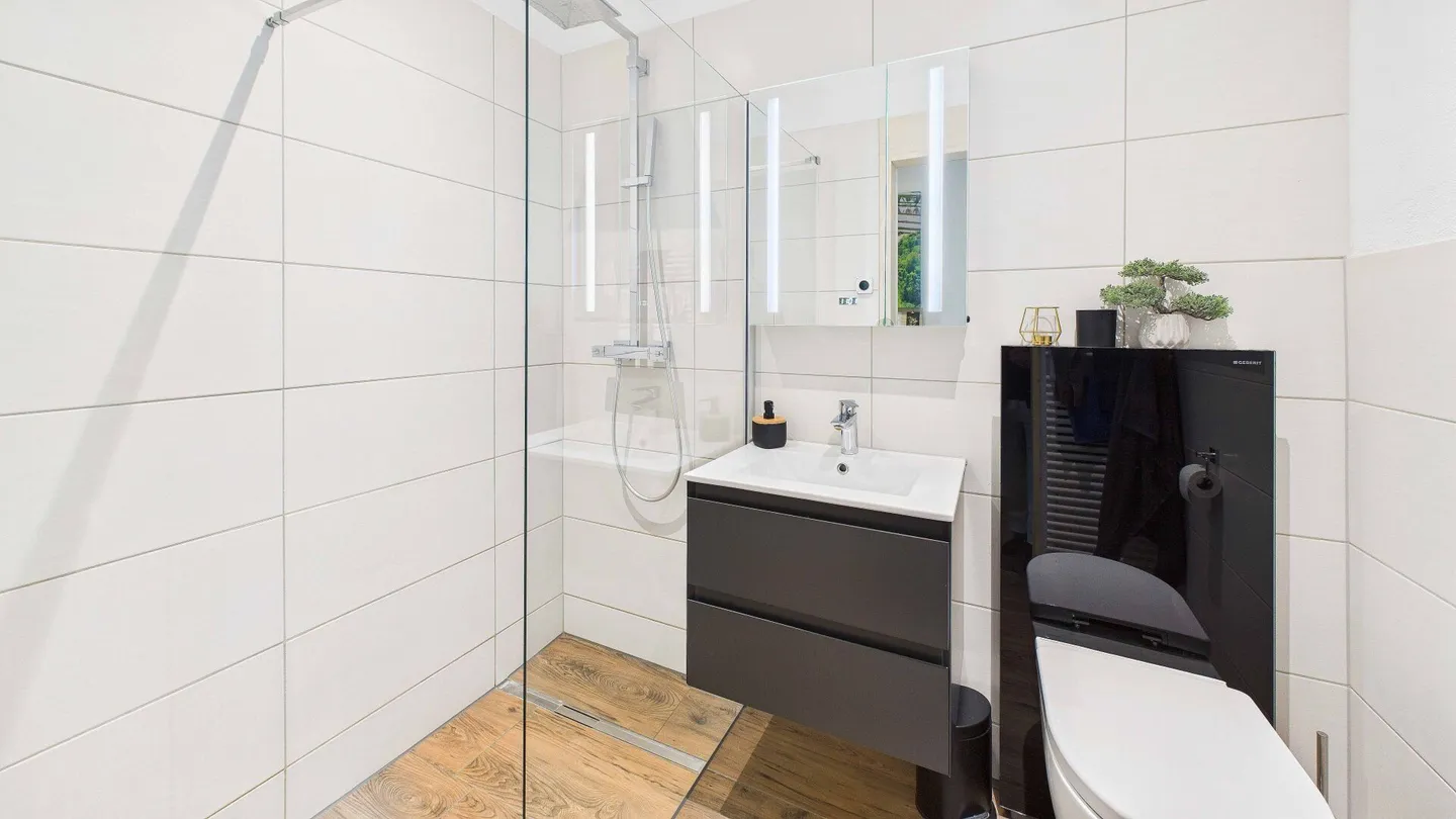 Charmantes Einfamilienhaus mit grossem Garten und vielseitig nutzbarer Einliegerwohnung - Foto 12 von 21
