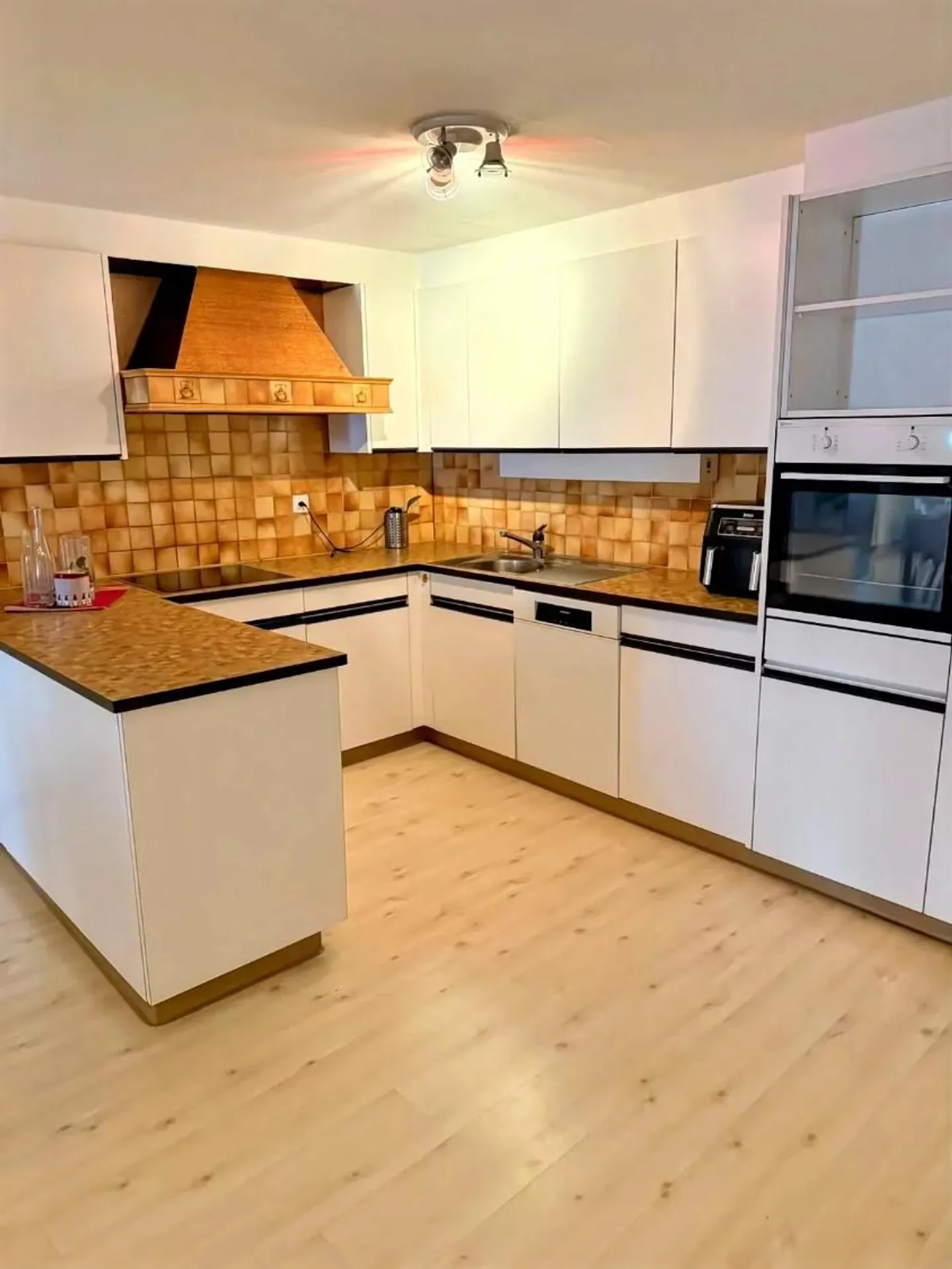 Charmant Appartement 2.5 pièces - Photo 3 sur 5